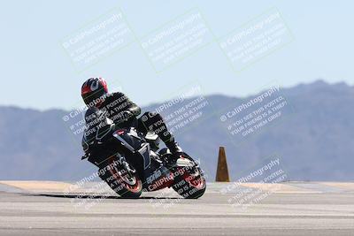 media/Oct-13-2025-Moto Forza (Mon) [[a66d839500]]/3-B Group/Session 4 (Turn 9)/